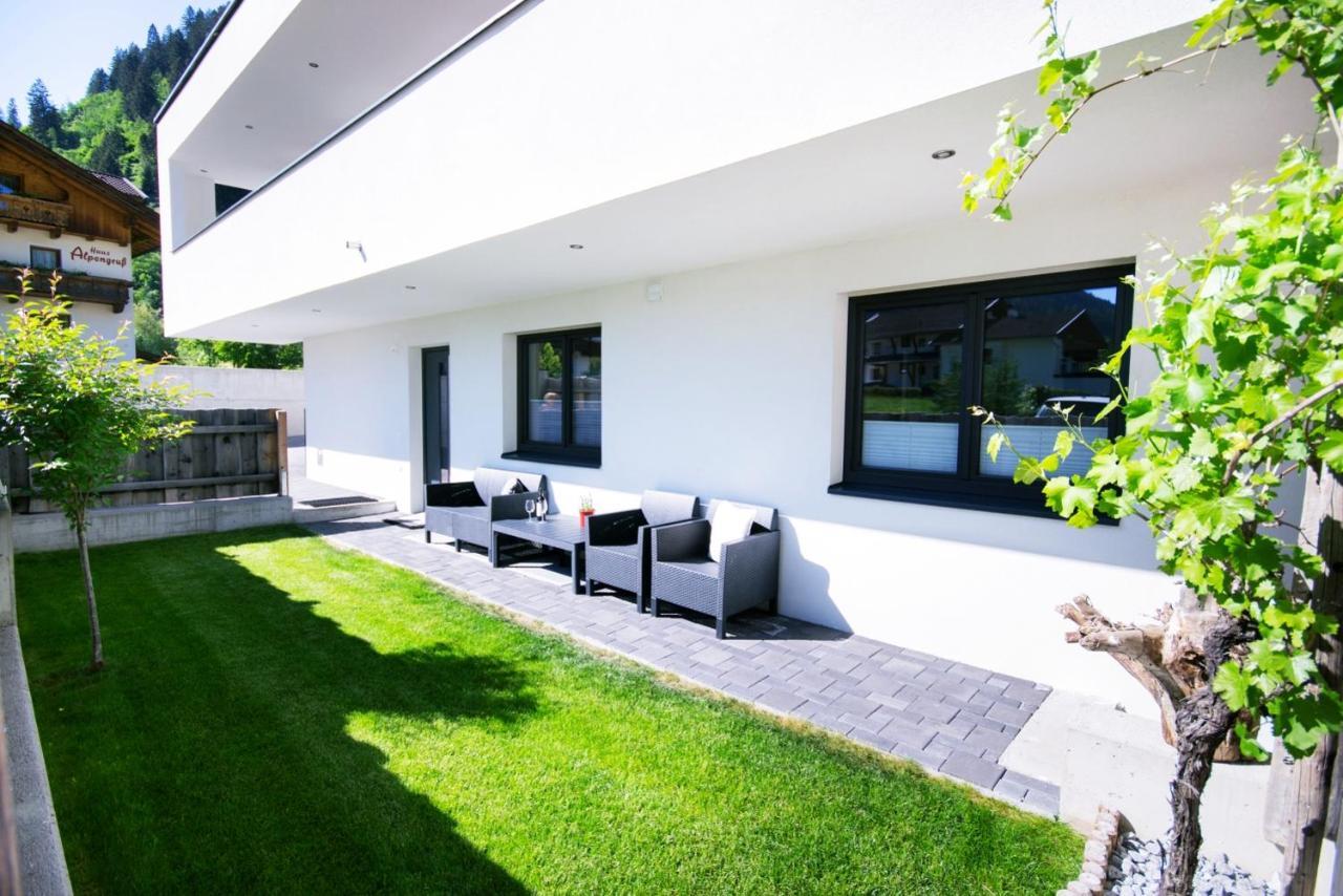 ניוסטיפט אים סטובאיטל Haus Finca מראה חיצוני תמונה